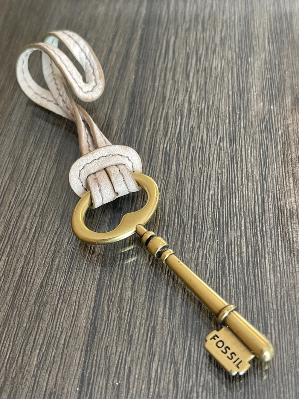 Fossil Brass Key Replacement Strap Key Charm Purse Keychain Fob Hangtag Offwhite